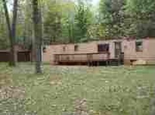 831 E London Rd, Harrisville, MI 48740