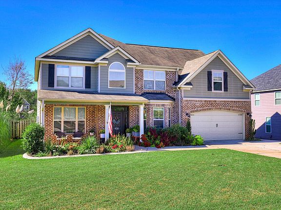 4th image of 930 Cranbrook Way