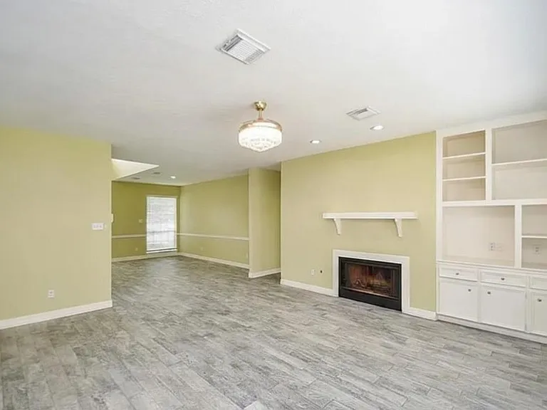 318 N Cypress Estates Cir — Photo 9