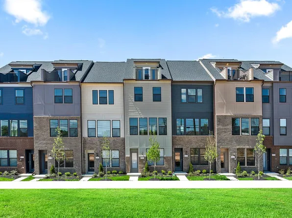4823 Vista Green Ln, Lanham, MD 20706