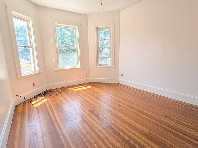84 Bailey St #1 — Photo 4