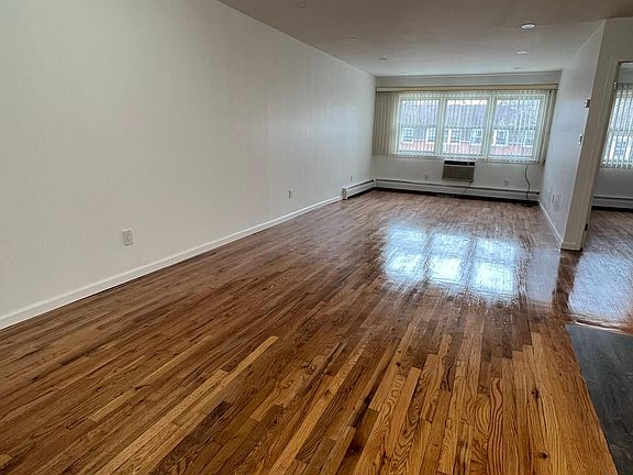 4th image of 24053 68th Ave Floor 2