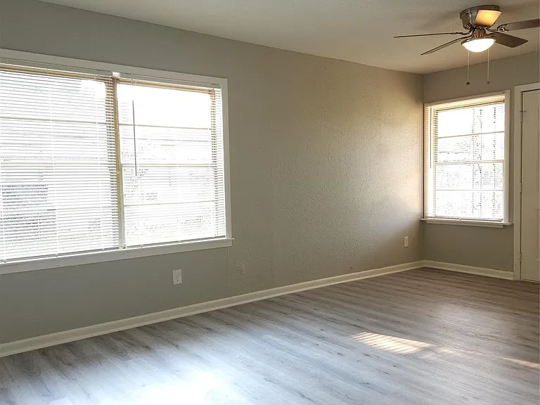 6301 Anderson St — Photo 8