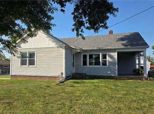 620 W 25th Ter, Higginsville, MO 64037