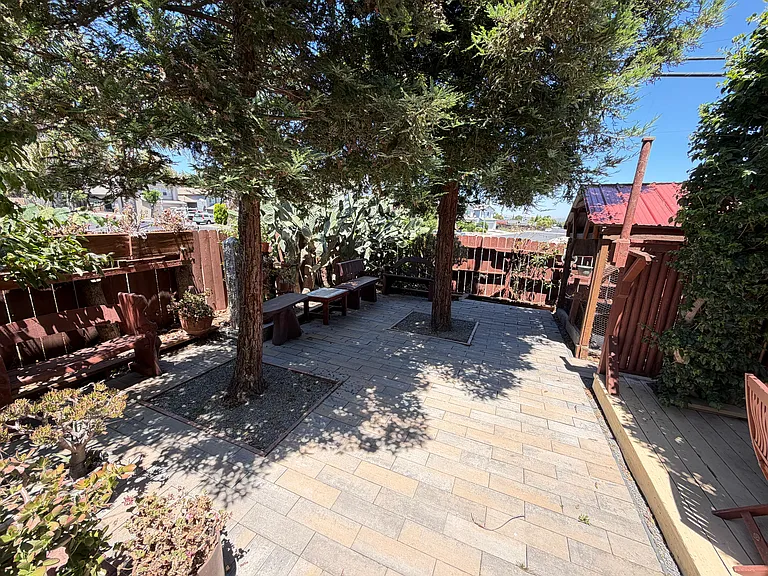 40 Curtis Ct — Photo 22
