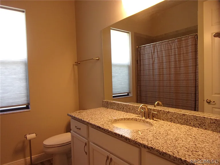 248 E Cumberland Ct — Photo 27