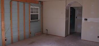 3rd image of 2458 36th Ave N