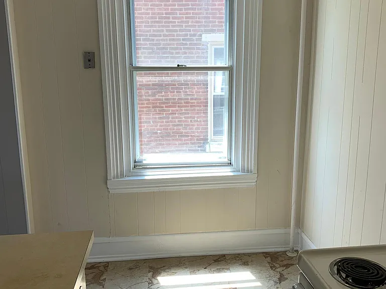 125 E Washington St #3 — Photo 9