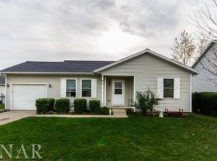 18 Fuller Ct, Bloomington, IL 61705