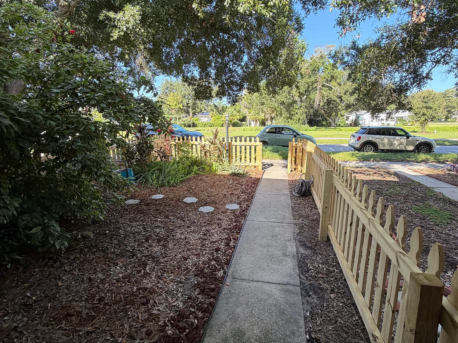 2 bed, 1.5 bath, 900 sqft, $2,200 — Photo 2
