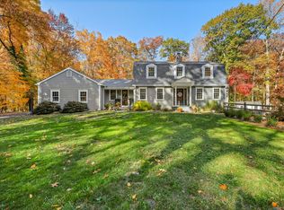 4 Mail Coach Ct, Wilton, CT 06897