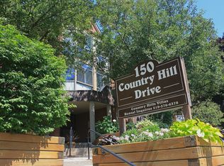 150 Country Hill Dr, Kitchener, ON N2E 3H2