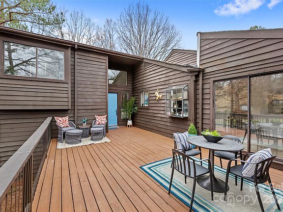 2nd image of 8932 Saint Croix Ln