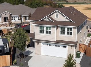 944 Los Alamitos St, Minden, NV 89423