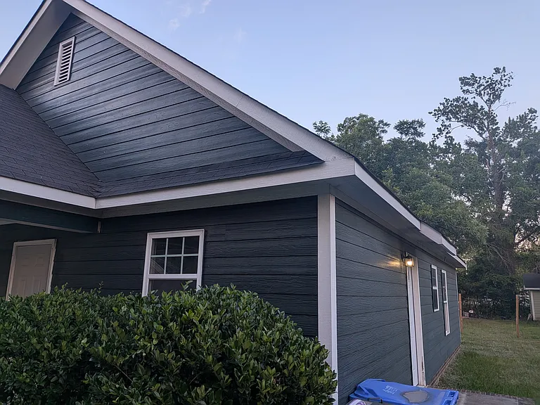 549 Stevens St — Photo 3