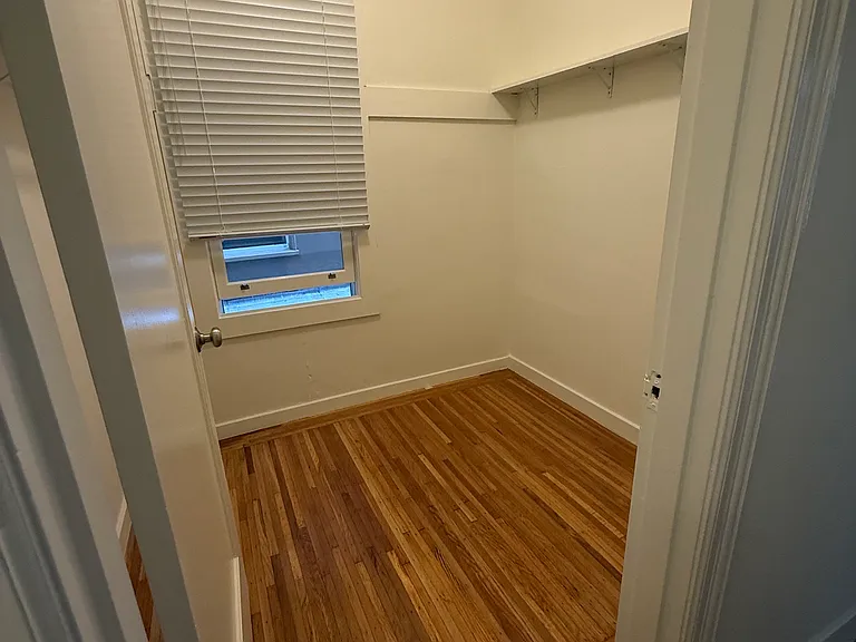 307 Valencia St #201 — Photo 10