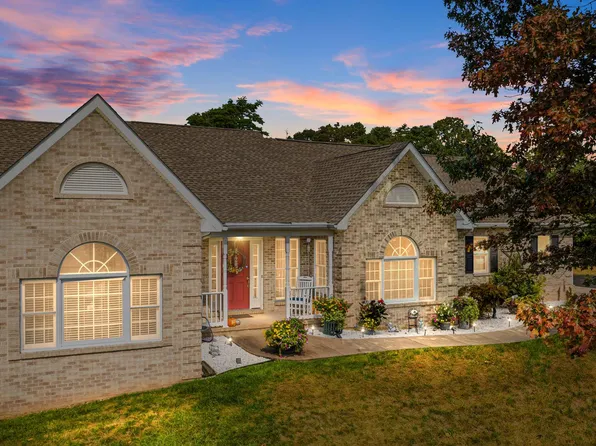 205 Liza Kates Ln, Winchester, VA 22603