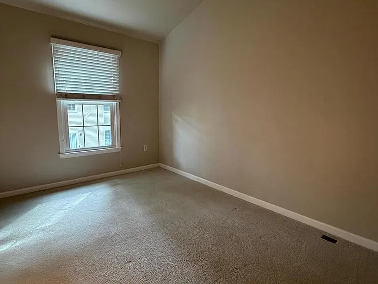 14611 Flower Hill Ct — Photo 27