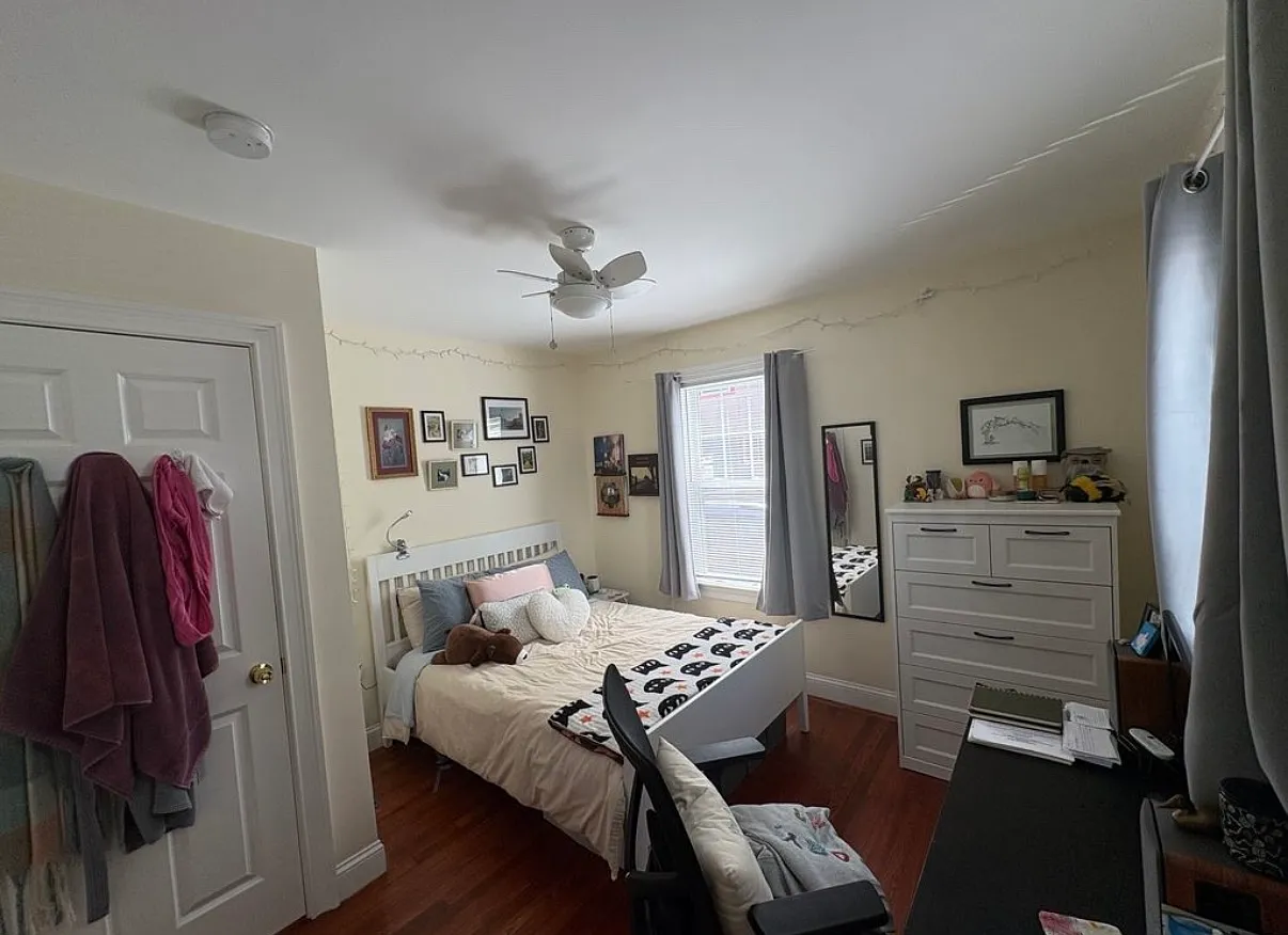 3 bed, 1.5 bath, 1150 sqft, $1,450 — Photo 3