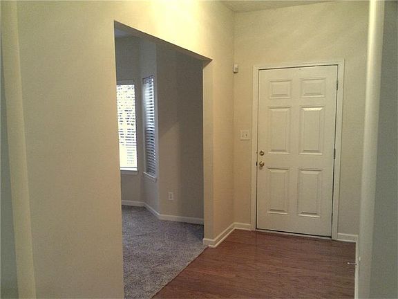 2nd image of 870 Ashton Oak Cir