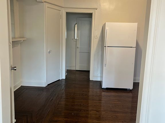 2nd image of 1037 W Tabor Rd Floor 1