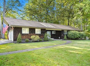 60 Highland Dr, Elma, NY 14059