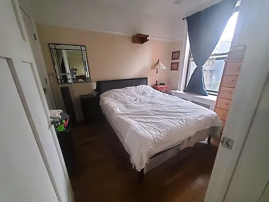 Rented by BLS Realty | media 16