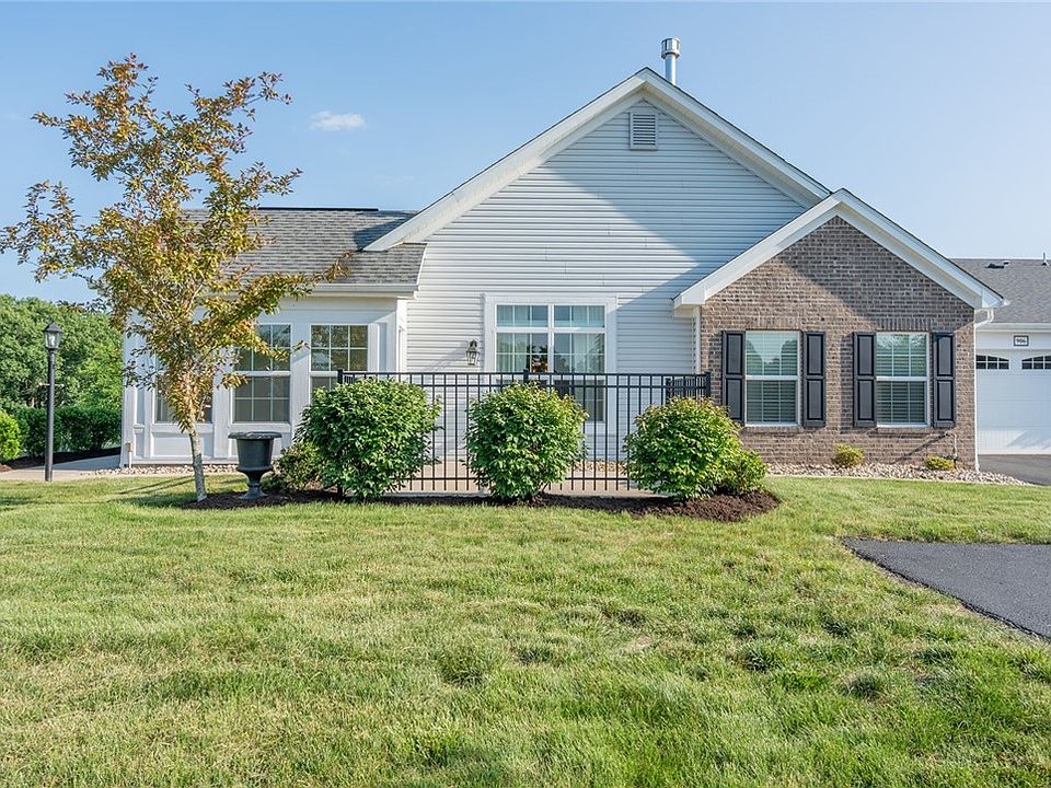 1st image of 906 Spring Valley Dr