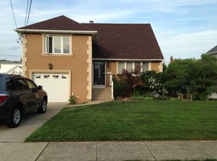 2763 Colonial Ave, Merrick, NY 11566