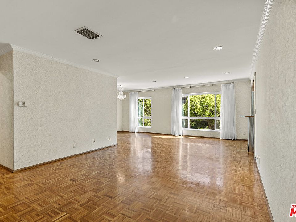 1st image of 7300 Franklin Ave APT 447