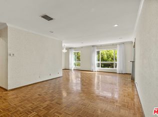 7300 Franklin Ave APT 447, Los Angeles, CA 90046