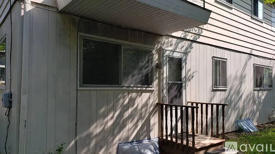 1034 High St - 2 — Photo 2