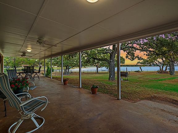 4th image of 112 Agarita Dr