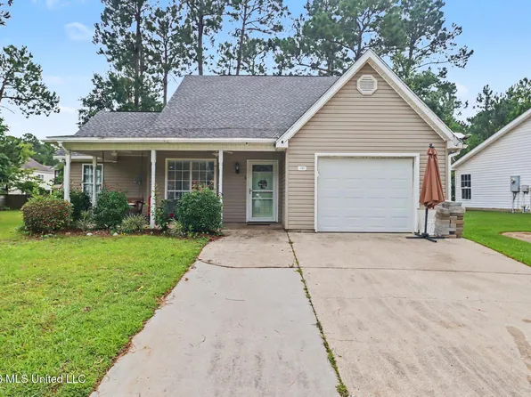492 Royal Oak Dr, Pass Christian, MS 39571