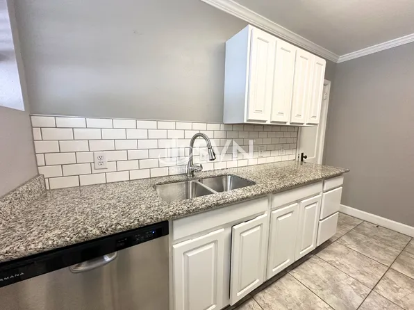 1412 Government St, Mobile, AL