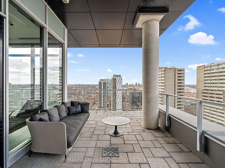 255 Bay St #1208 — Photo 41