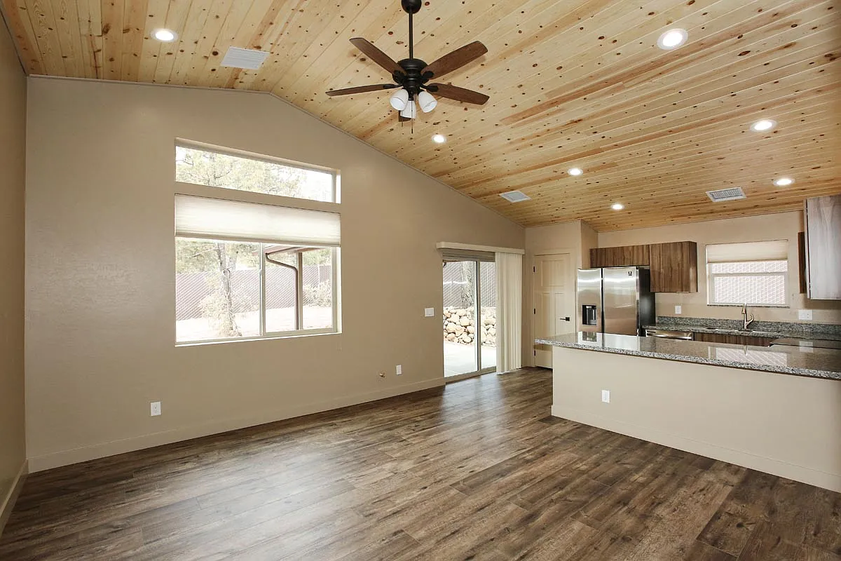2 bed, 1008 sqft, $1,725 — Photo 3