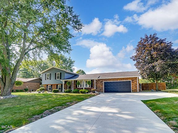 3rd image of 3655 Huntleigh Dr