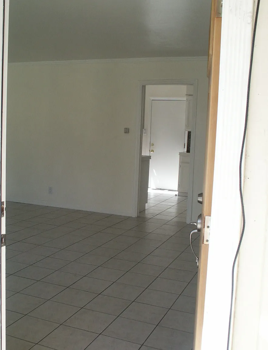 2 bed, 920 sqft, $3,800 — Photo 4