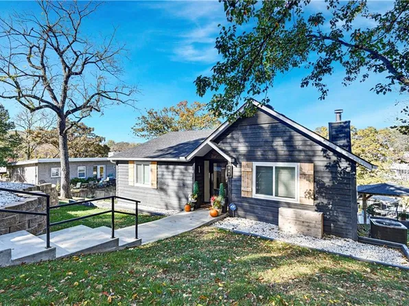 45 T St, Lees Summit, MO 64086