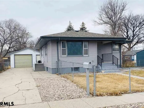 1722 Avenue H, Scottsbluff, NE 69361