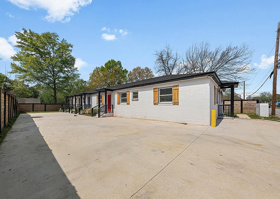 1st image of 831 Rigdon Rd