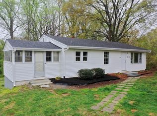 2923 Parkhurst Dr, Winston Salem, NC 27103