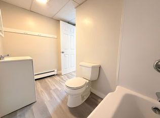 297 Central St APT 1, Manchester, NH 03103