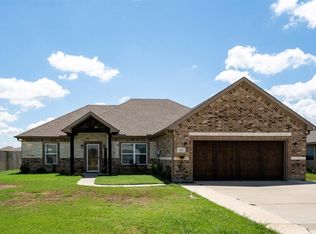 112 Oak Springs Loop, Mabank, TX 75147