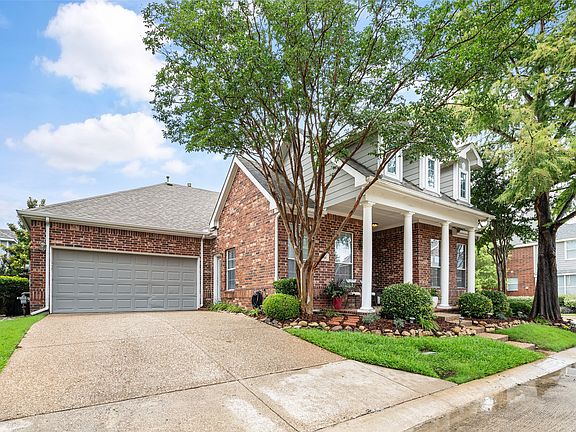 3rd image of 2544 Dunbar Dr