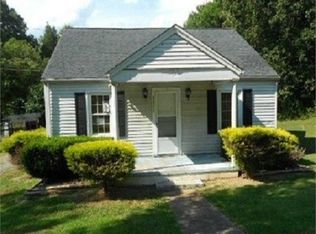 1903 Scott St, Eden, NC 27288