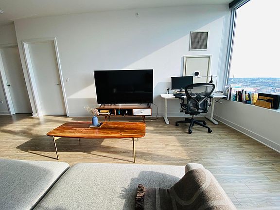 3rd image of 720 N Wells St #2702