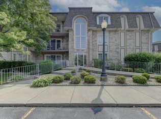 314 Swan Dr UNIT 3-C, Dyer, IN 46311