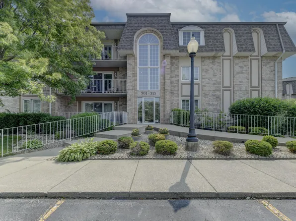 314 Swan Dr Unit 3-C, Dyer, IN 46311